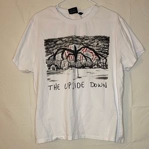 Stranger Things Womens Medium. Fits oversized